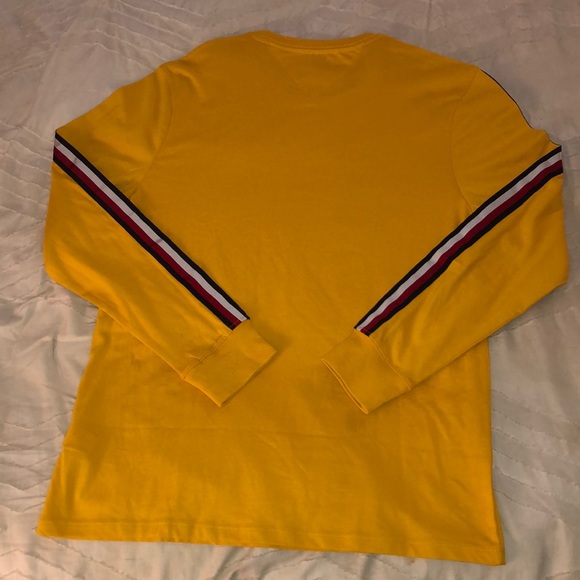 Tommy Hilfiger Long Sleeve - Picture 2 of 2